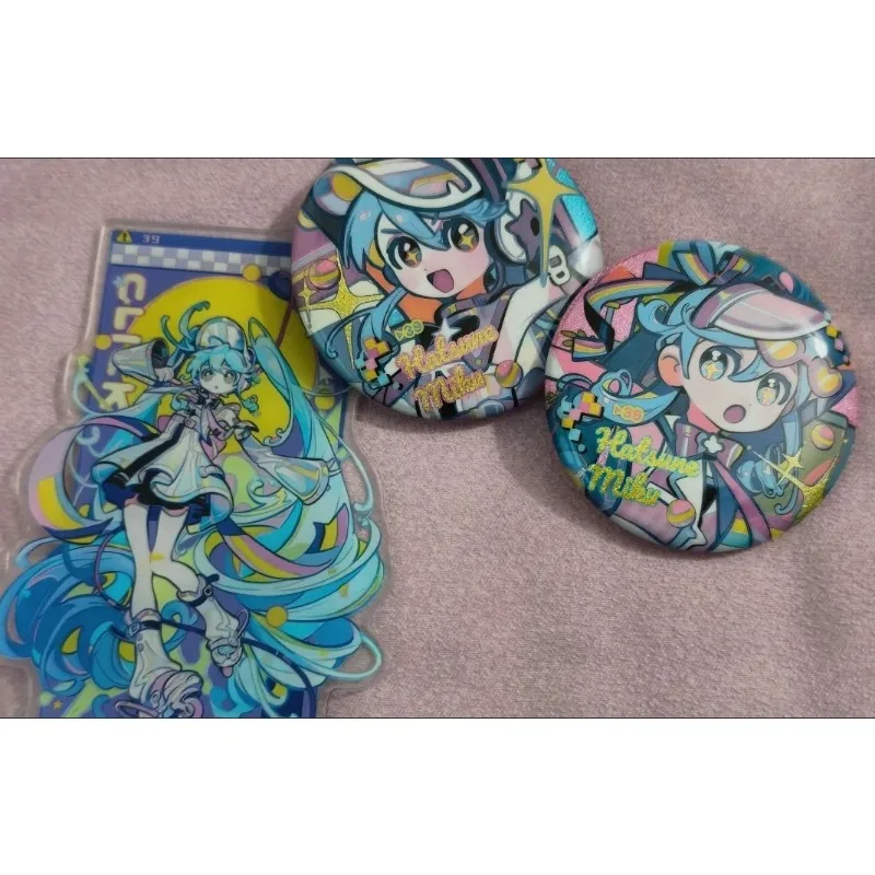 하츠네 미쿠 아크릴 스탠드 피규어 배지 하츠네 미쿠 프로젝트 DIVA 애니메이션 주변기기 귀여운 만화 창의력 데스크탑 장식품 New