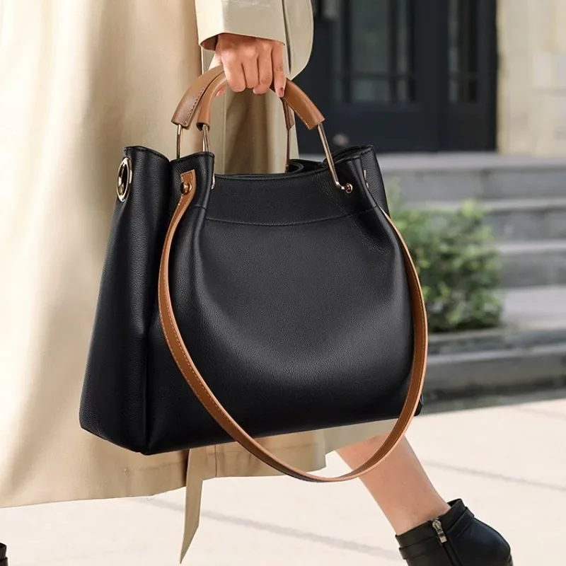 luxury-unique-designer-diaper-bag-women-large-capacity-tote-elegant-leather-crossbody-handbag-for-the-discerning-woman