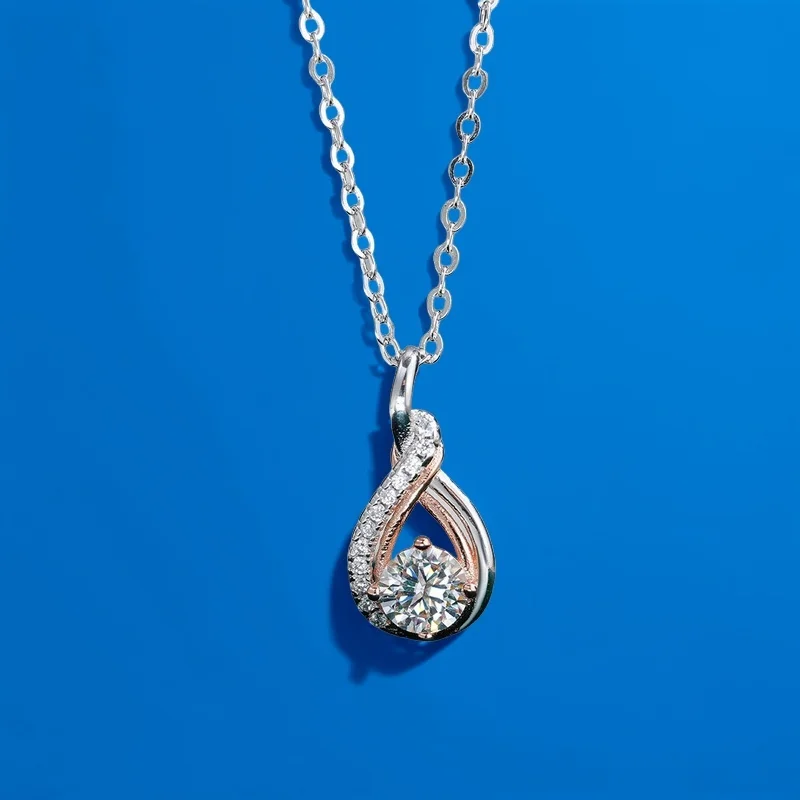 مويسانيتي ثنائي النغمة قلادة S925 الفضة أربعة مخلب الكلاسيكية Lockchain GBA معتمد فاخر صندوق هدايا مجاني للنساء مجوهرات