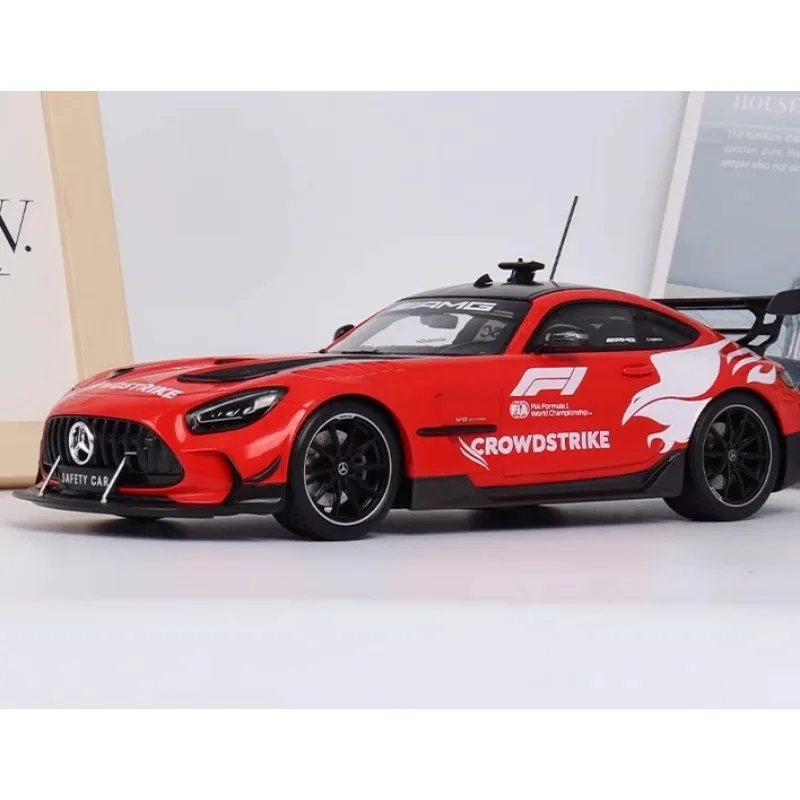 MINICHAMPS 1:18 2020 model sedan-sport AMG GTR, cast alloy model, boy's coming-of-age ceremony, collectible.