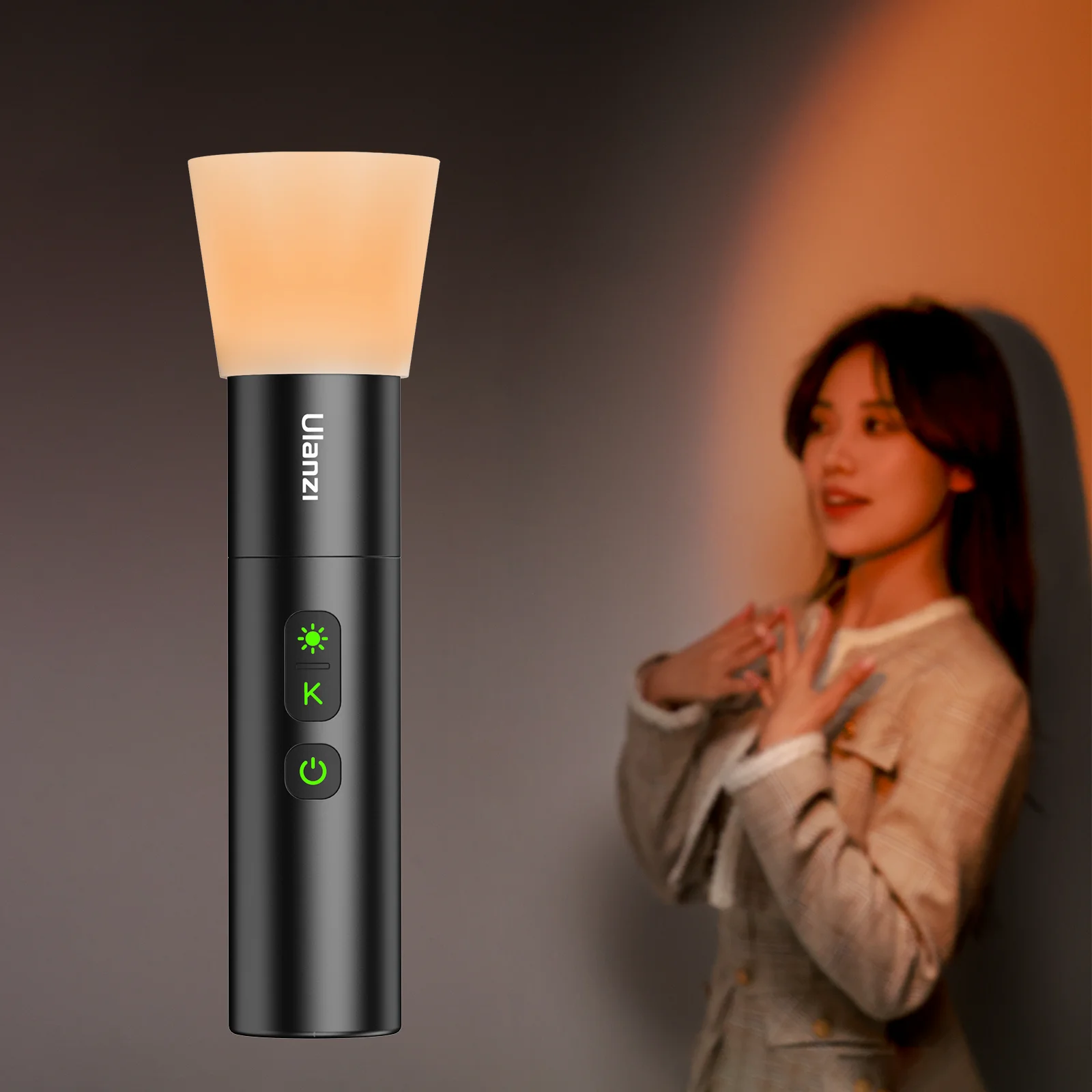 Ulanzi LM07 Flashlight Videography Zoomable Photography Fill Light Ambience Light with 1/4'' Thread for Filmmake Portrait Shoot