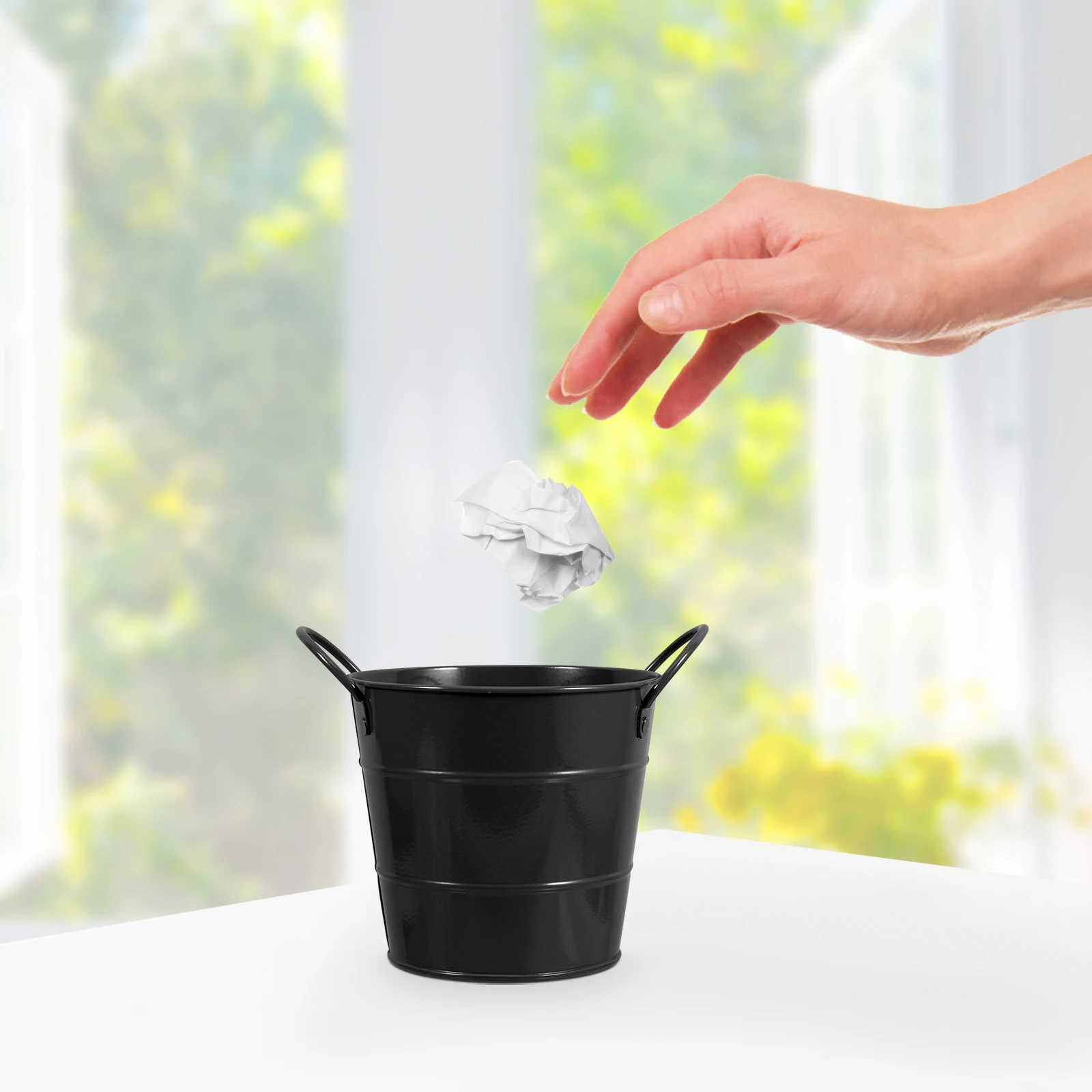 

Desktop Trash Can Mini Garbage Bin Rubbish Bucket Office Wastebasket Iron Storage Pen Holder BedroomTrashCanOfficeUse