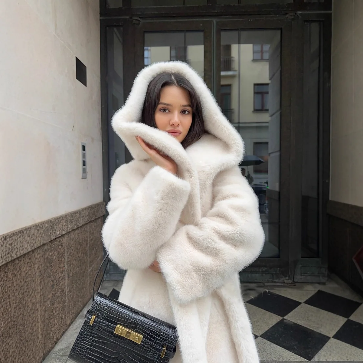 Women Faux Fur Long Coats Hooded Overcoats Lace Up Full Sleeves Open Stitch Thick Loose Jackets Elegant 2026 Autumn Winter