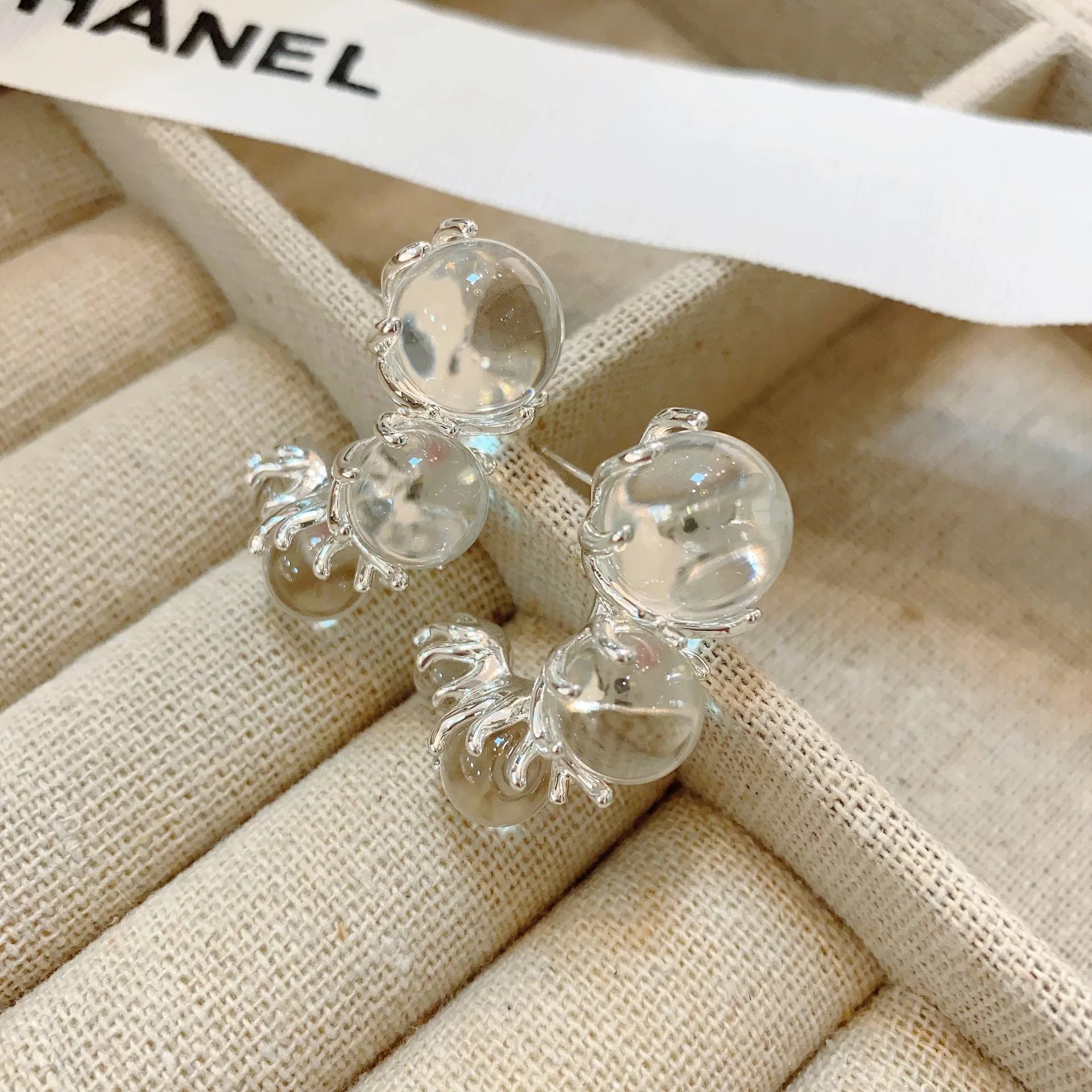 

Kshmir Fashion Crystal Beads C-shaped Earrings for Women Light Luxury Temperament Daily Jewelry Gifts