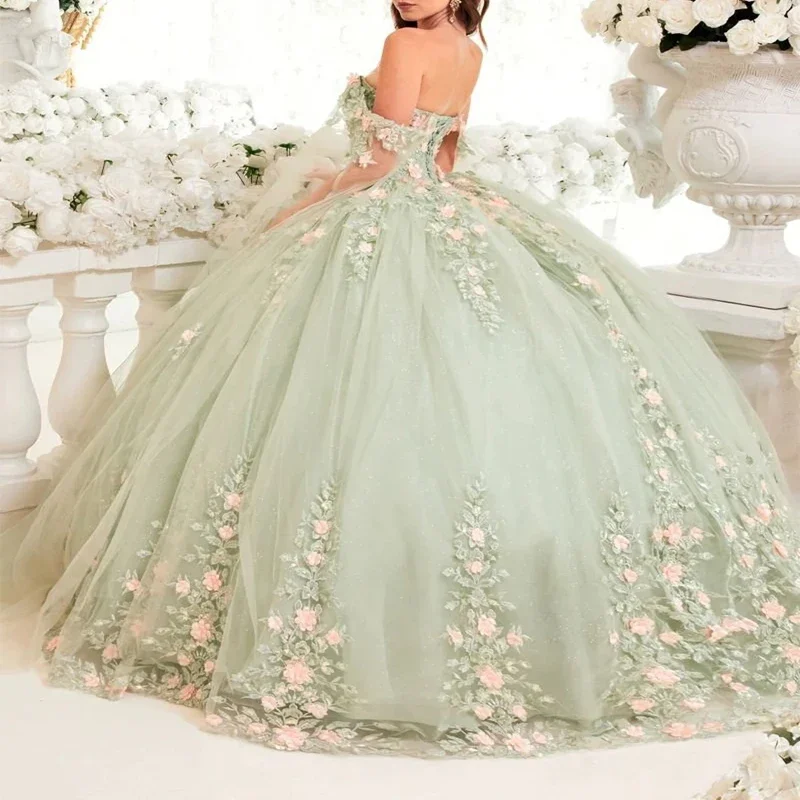 ANGELSBRIDEP Verde salvia Fiori 3D Applique Principessa in pizzo Abiti stile Quinceanera con mantello Abito da ballo Tulle Dolce 16 Abiti