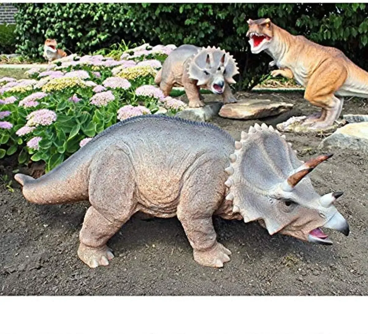 

Scaled Jurassic Triceratops Dinosaur Statue, full color, garden statues