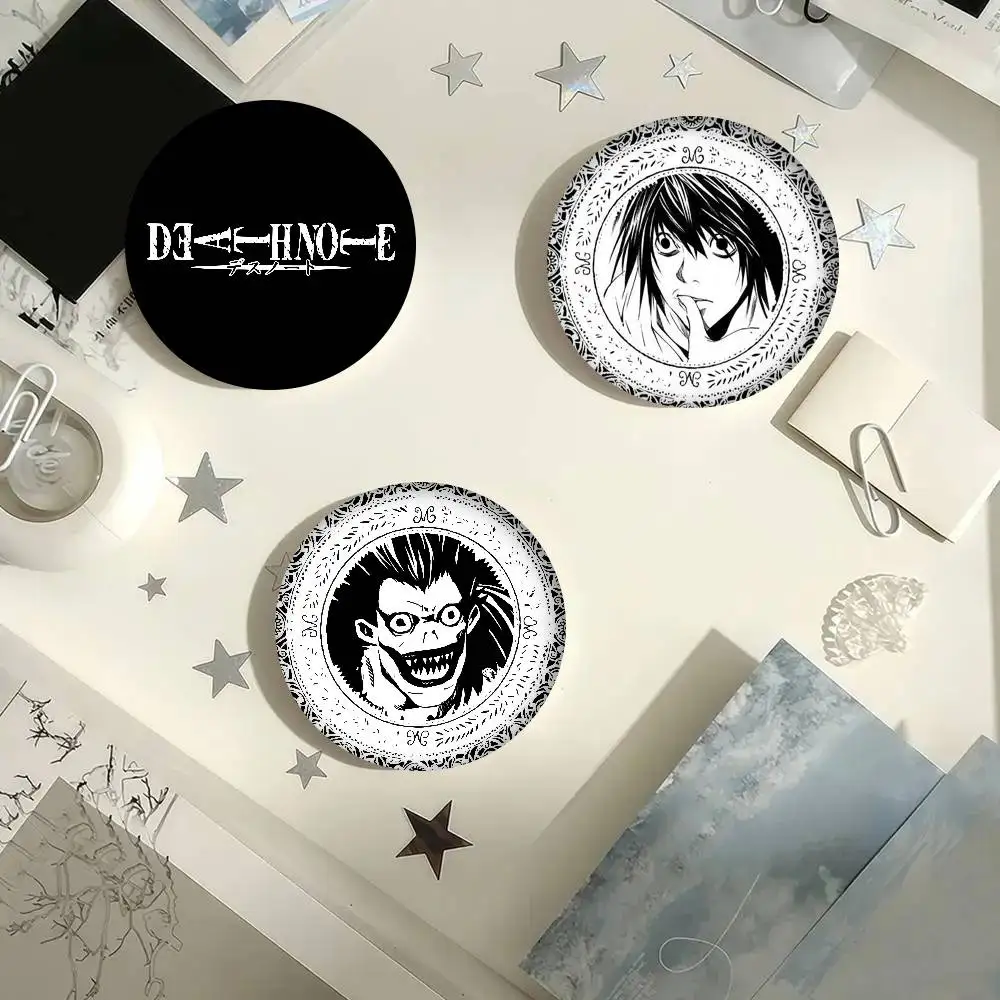 Klassische Anime Death Note 32/44/58MM anpassbare Anstecknadeln, niedliche, lustige, kreative Abzeichen, Schmuck, Deko-Geschenke für Freunde