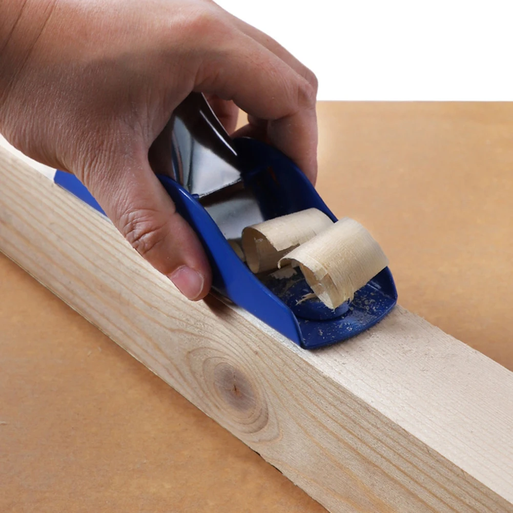

DIY Planer Edge Wood Trimming Planer Black Bottom Compact Design Hardened Steel Blades Nickel-plated Finish Sturdy Materials