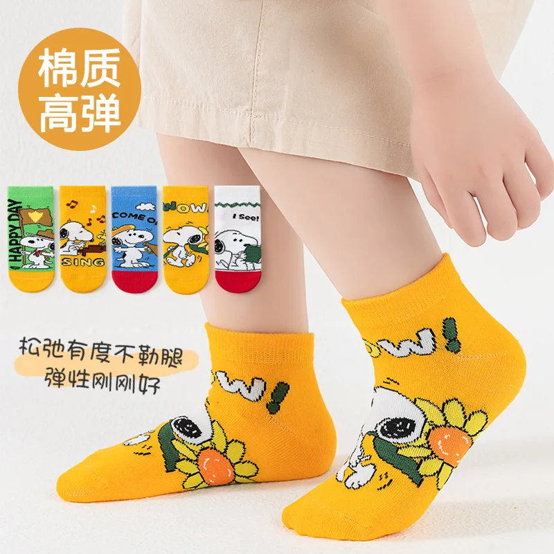 5 paires de chaussettes Snoopy pour enfants, nouvelle collection d'été Kawaii, chaussettes courtes en coton pour enfants de 1 à 12 ans, cadeaux pour filles et garçons