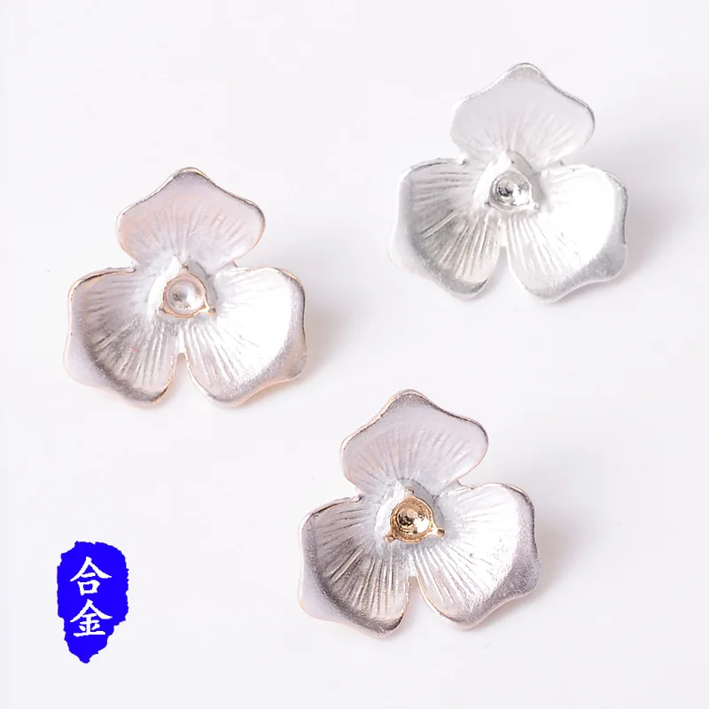 base-in-lega-rivestimento-bo-a-tre-foglie-puo-essere-decorato-con-diamanti-piccoli-accessori-floreali-accessori-per-capelli-fai-da-te-corona-per-capelli