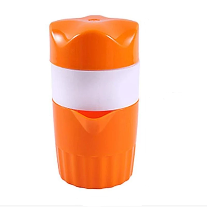 

Portable Juicer Orange Lemon Mini Squeezer Fruit Juice Maker for Household