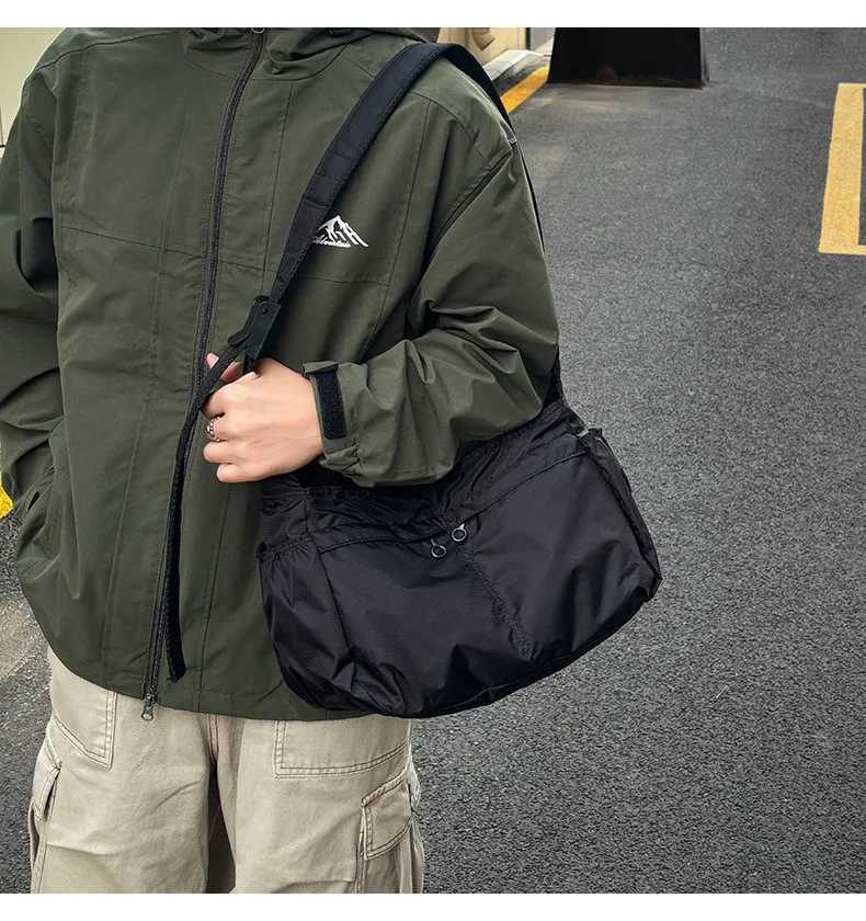 2025 New Women's Bag Fashion Trend Crossbody bags High Quality Large Capacity Shoulder bag Portable Sports Commuting Hot Selling