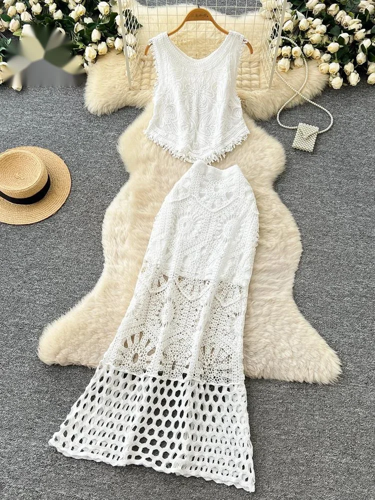 

Hollow Out Tassel Suits Women Boho Sleeveless Tank Top+A-line Skirt Summer Beach Embroidery Holiday 2 Pieces Sets