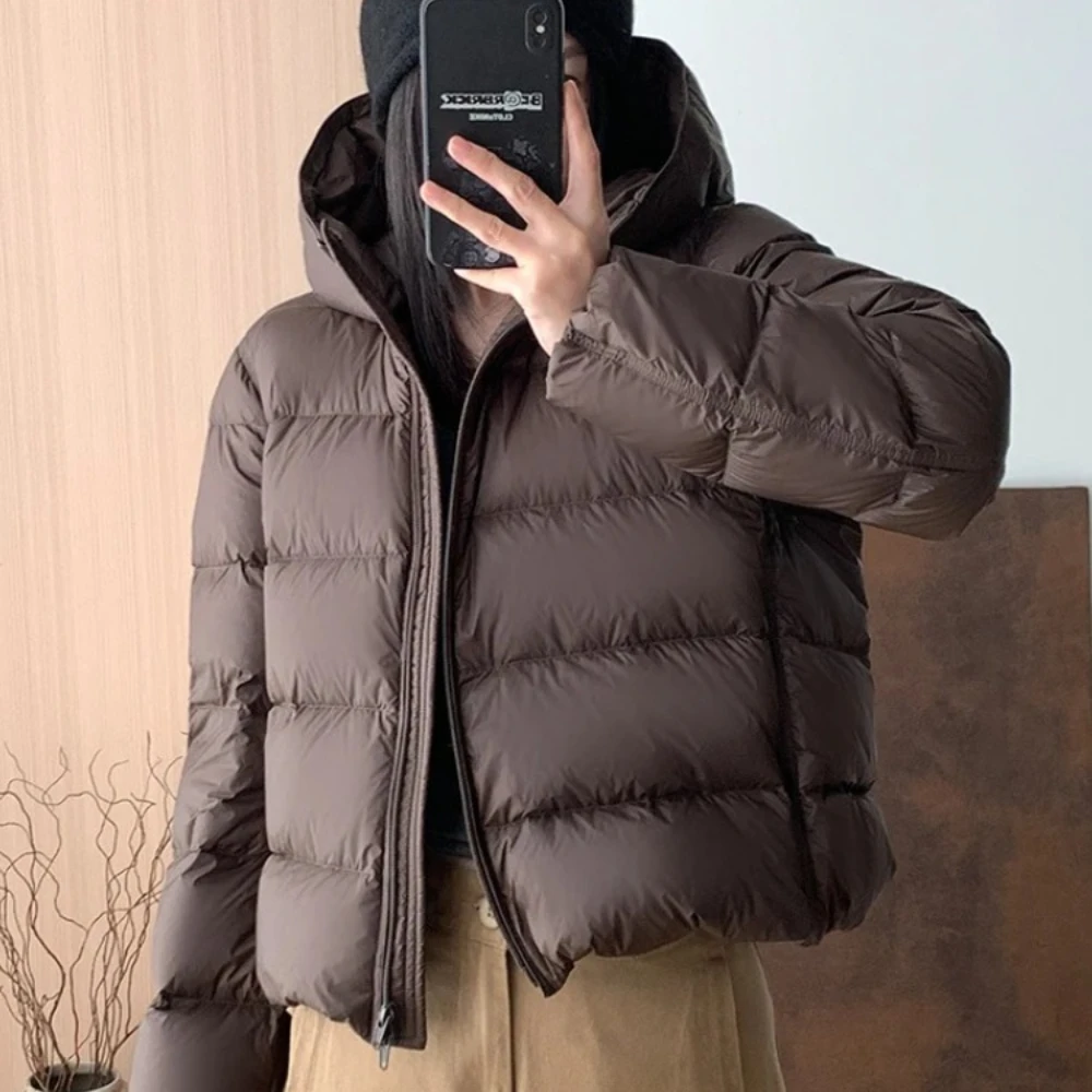 Women Oversized Short Puffer Down Jacket Luxury Duck Down Lightweight Outerwear Cold Weather Protection for Casual Wear Travel