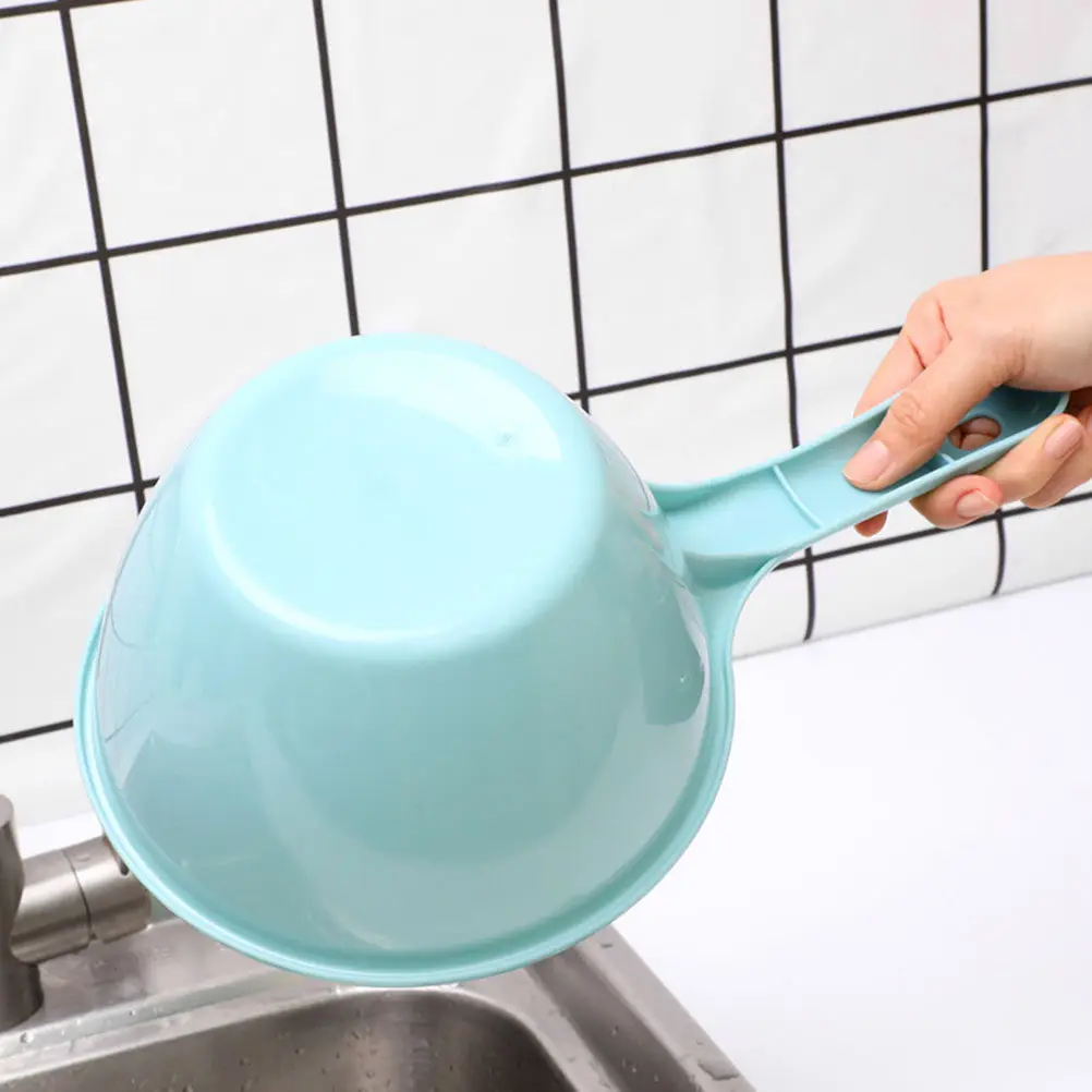 3Pcs Plastic Water Ladle for Home Kitchen Bath Garden Thickened PP Water Scoop Long Handle Watering Spoon Vegetable Washing Tool
