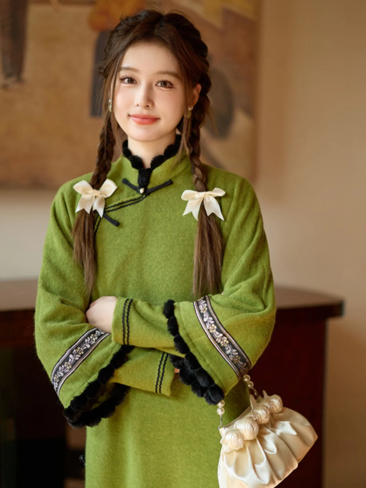 

Original Retro Chinese Sle Long Qipao Dr White Enhancing Big Sve Fake Two-Sve Cute Girl Velvet Autumn een