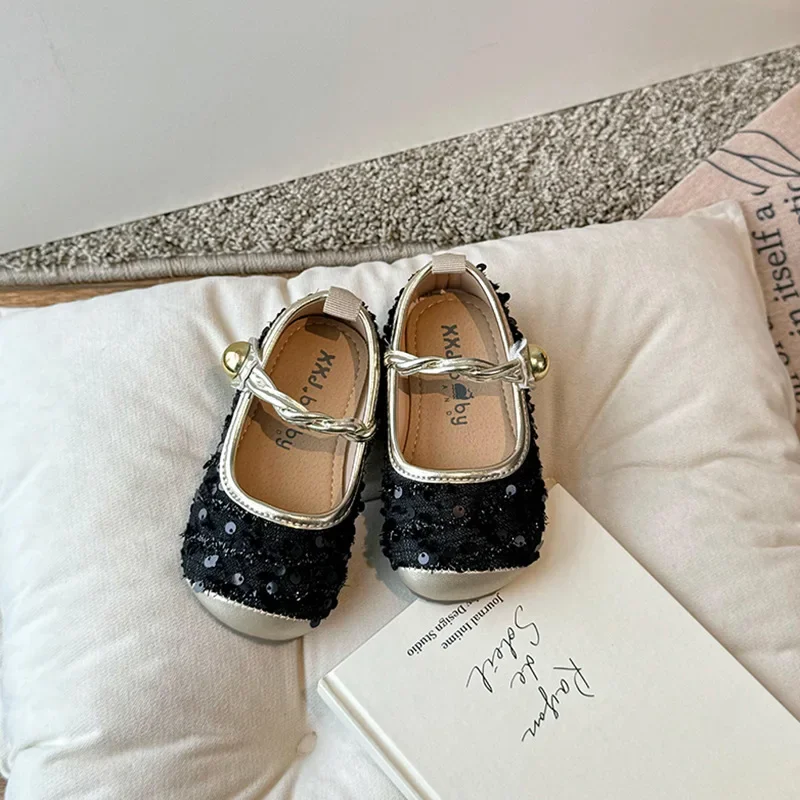 Bambini Mary Jane scarpe da principessa in pelle per ragazze 2024 primavera nuova suola morbida Party dolce bocca poco profonda scarpe singole