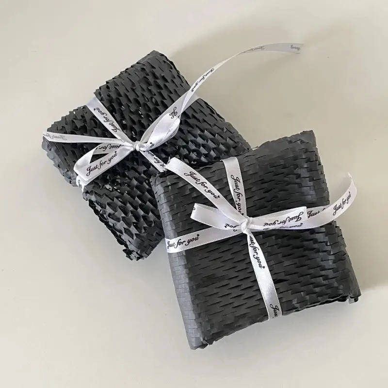 Black Honeycomb Cushioned Packaging Paper - Eco Crash Protection Wrap for Shipping & Handicrafts