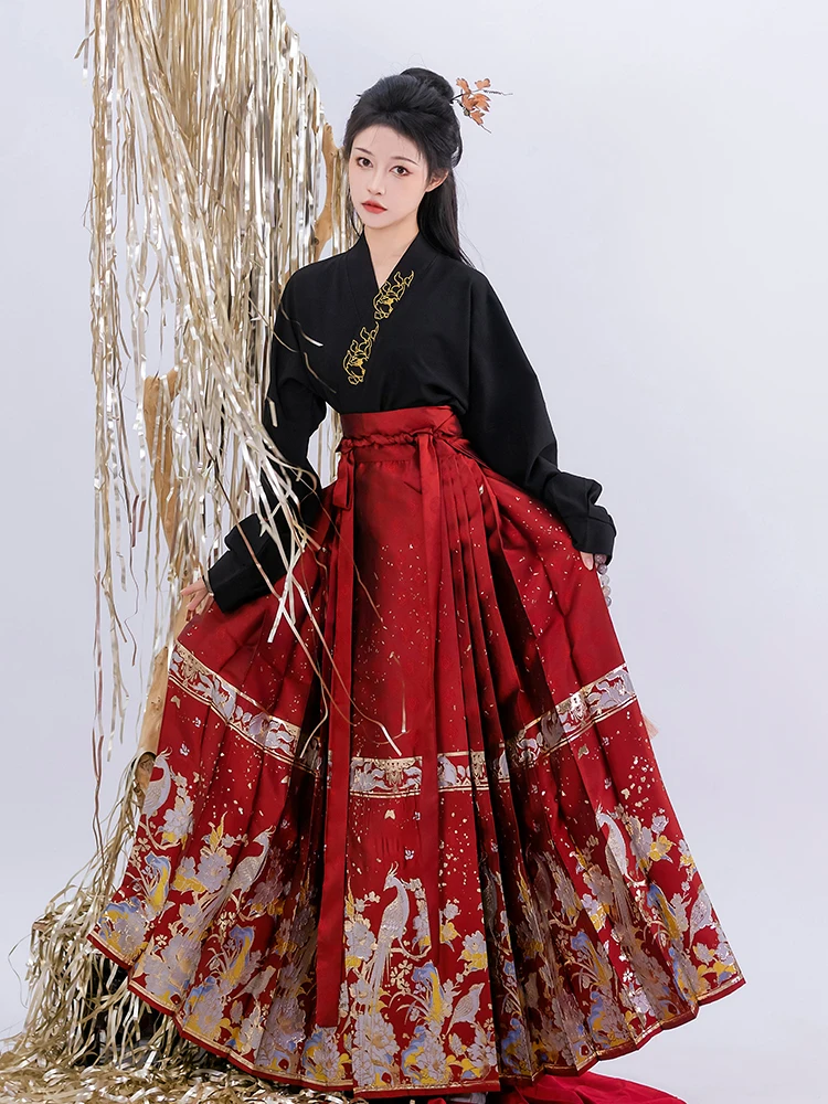 Horse Face Skirt Ming Dynasty China Hanfu Women's Dress Weaving Gold Skirt Daily Style Horse Face Pony Skirt Traditional