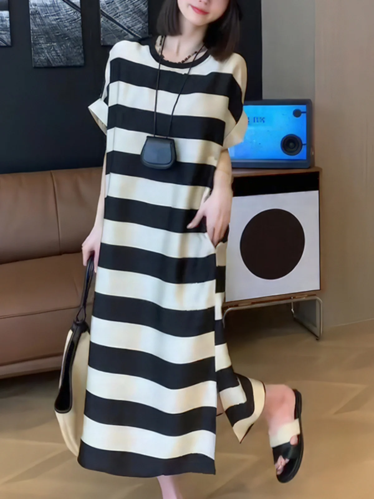 

Gtuq Korean Style round Neck Long Sleeve Black White Stripes Short Sleeve T-Shirt Women's Summer Design Fashionable Dress