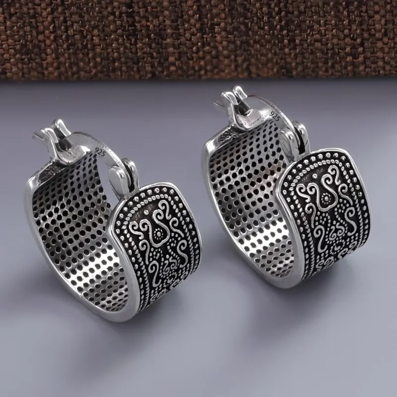 

Fashionable Silver Retro Texture Flower Earrings for Women Fashion Simple Retro Earring Jewelry Anti-Allergy Party Accessories