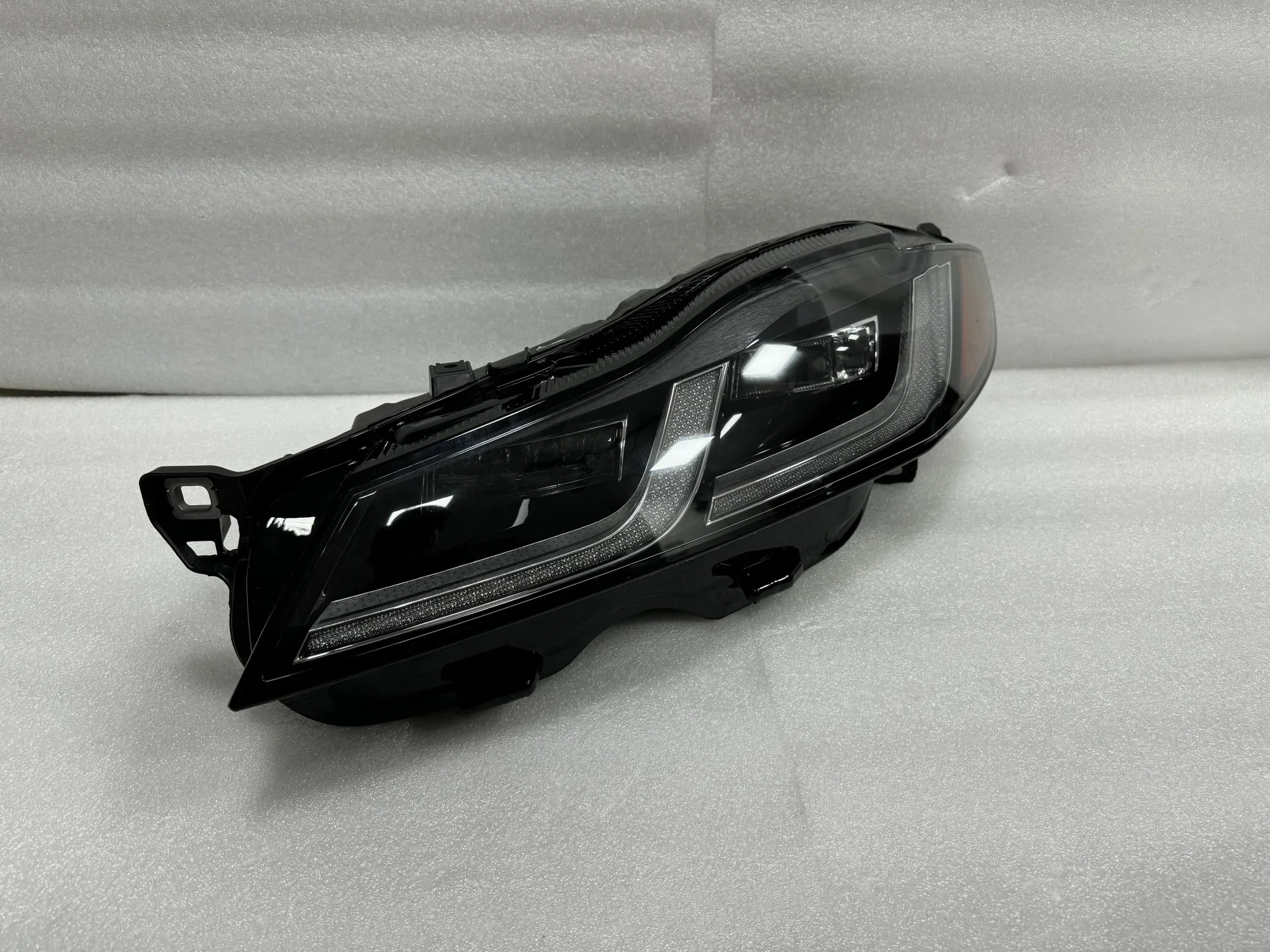 Fit for Jaguar XF Headlight 2021-2025 Jaguar F-pace Headlight Jaguar X260 X761 LED Headlamp American Types Factory Direct Sales