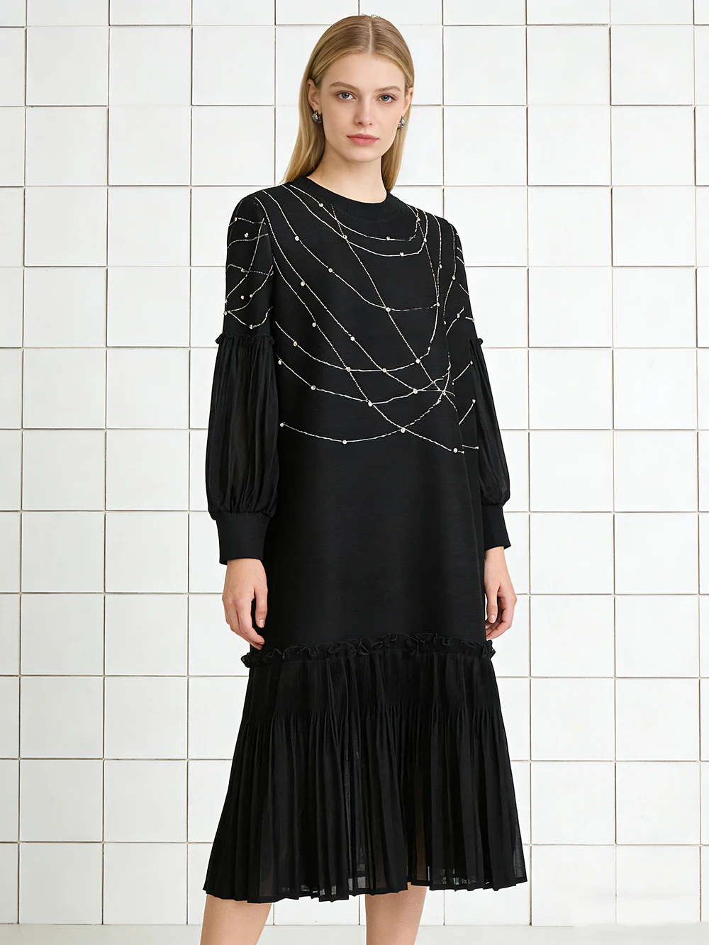 

Miyake Folded Pleated Dress for Women 2025 New Solid Color Beading O-Neck Long Lantern Sleeve Loose Large Size Pleated Dress