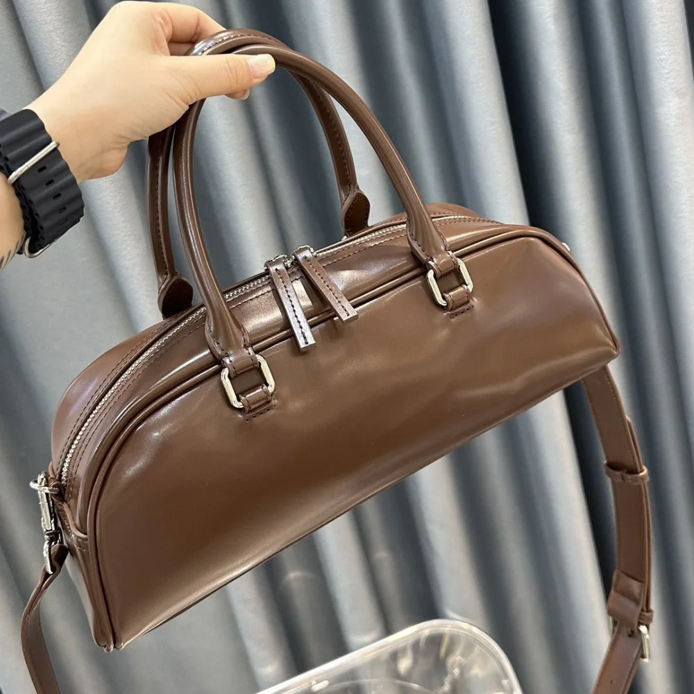 2026 New High-end Commuter Simple Portable Shoulder Versatile Leather Fashionable and Unique Texture Women's Bag