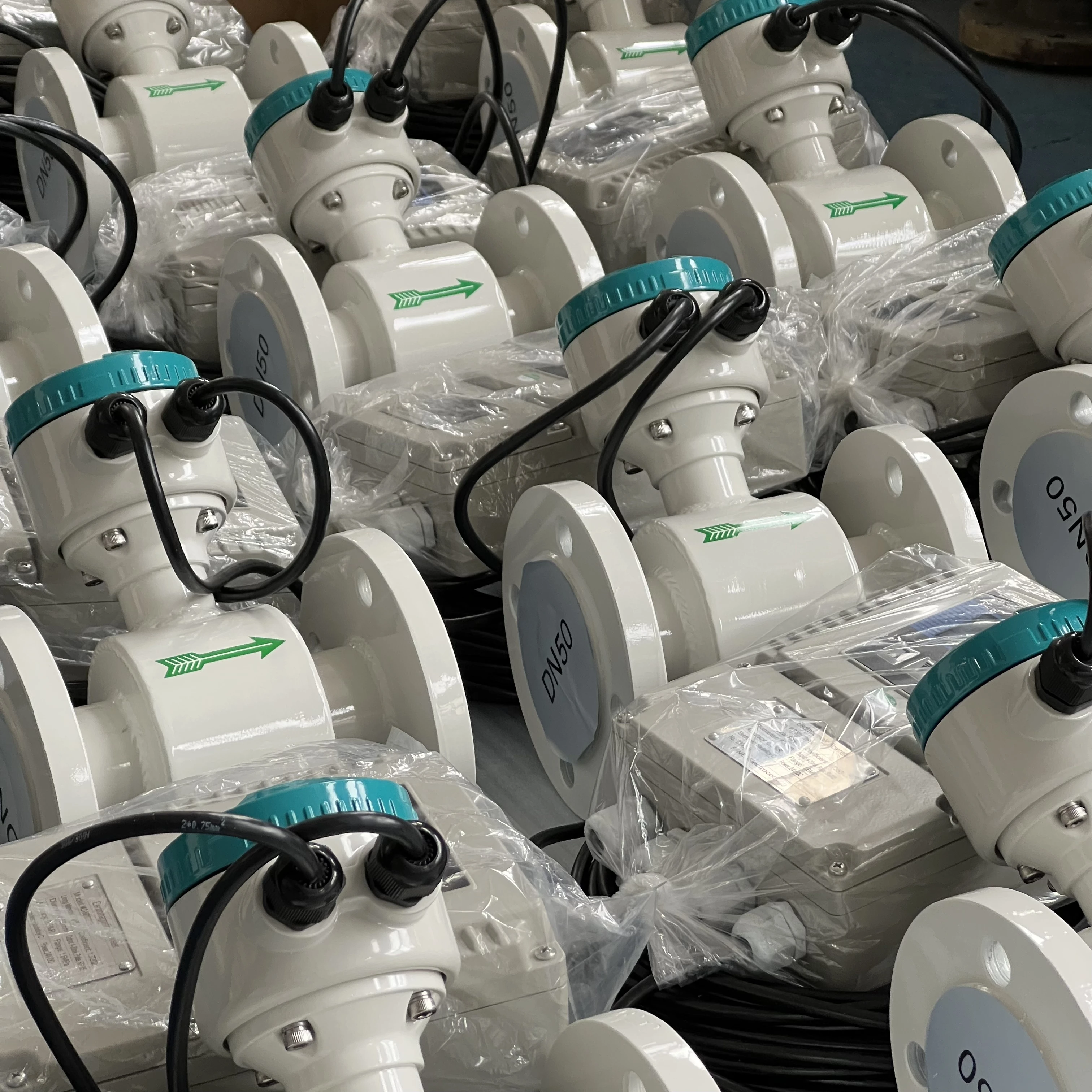 Medidor de flujo electromagnético inteligente personalizable para agua de río compatible con OEM