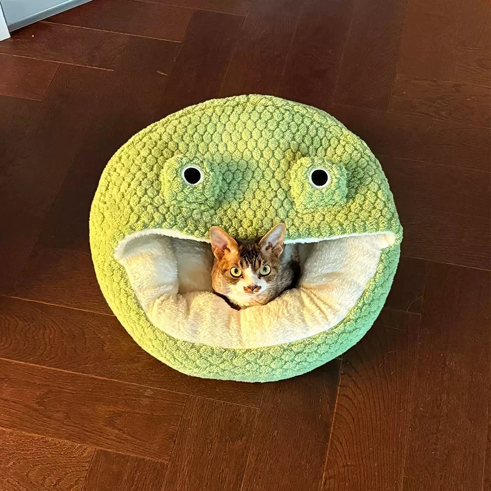

Cute Cartoon Frog Cat Sleeping Sofa Semi Enclosed Warm Small Dog Pet Plush Cat Bed House Suppliers