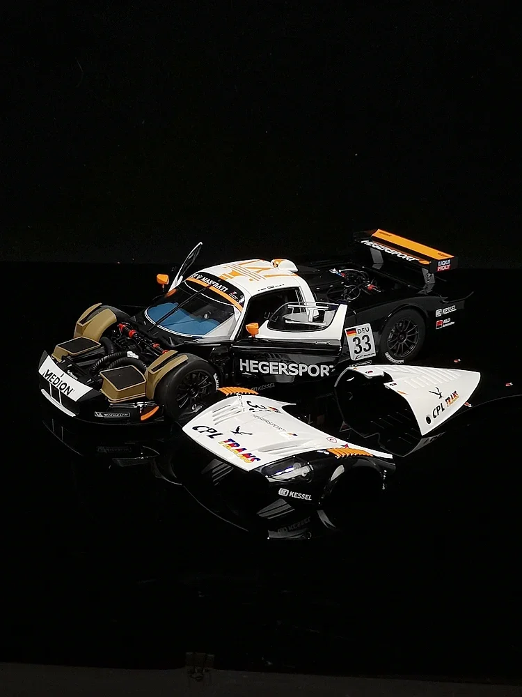 Autoart 1/18 For Maserati MC12 GT1 alloy car model simulation racing version of the sports car models