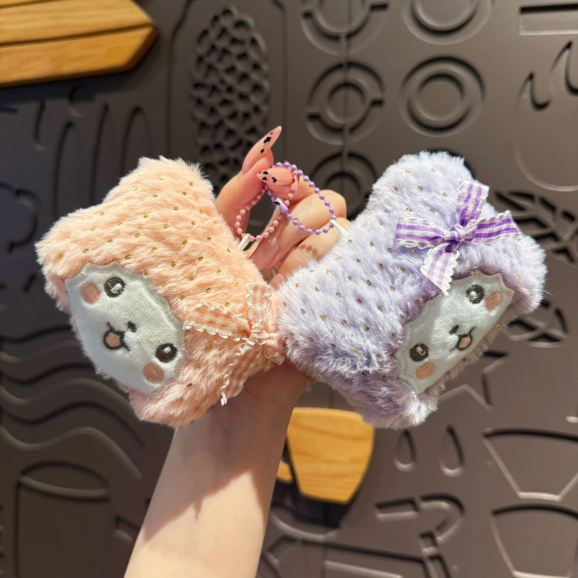 Kawaii Plüsch-Schleifenknoten Lamm Schlüsselanhänger Süßer Tierkreis-Ziegen-Schlüsselanhänger Studententaschen-Dekoration Accessoires