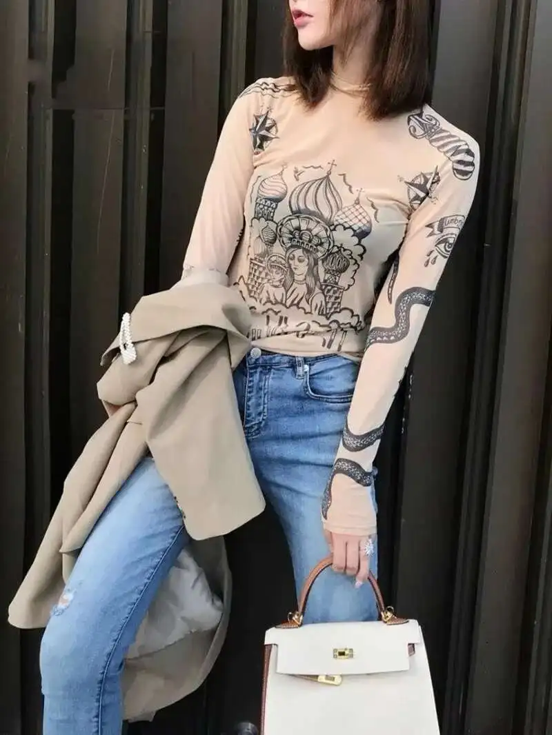 2025 موضة جديدة للنساء والرجال عشاق قمة البازال آلهة الوشم طباعة كم طويل عالية ضيق طوق عارية اللون شبكة الغزل تي شيرت B666