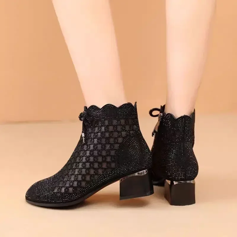 Stivali estivi da donna Scarpe casual alla caviglia di lusso per le donne Tendenza 2024 Comodi sandali con zeppa alla moda all\'aperto in rete nera