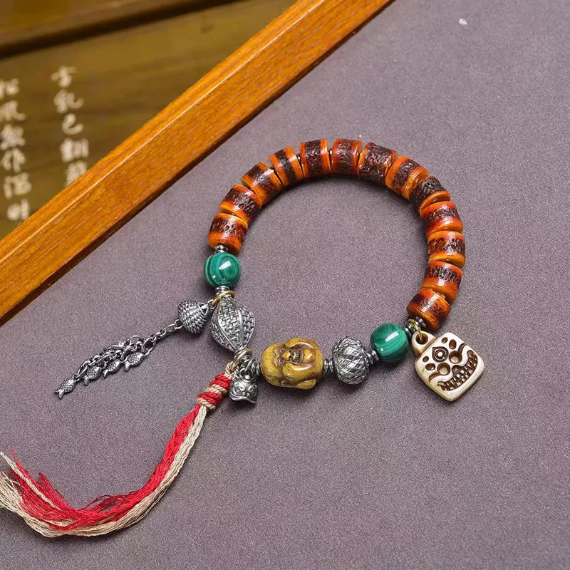 チベット風ヤク骨バレルビーズブレスレット、ホワイトクリスタル、瑪瑙、925シルバータッセルと留め金具付き