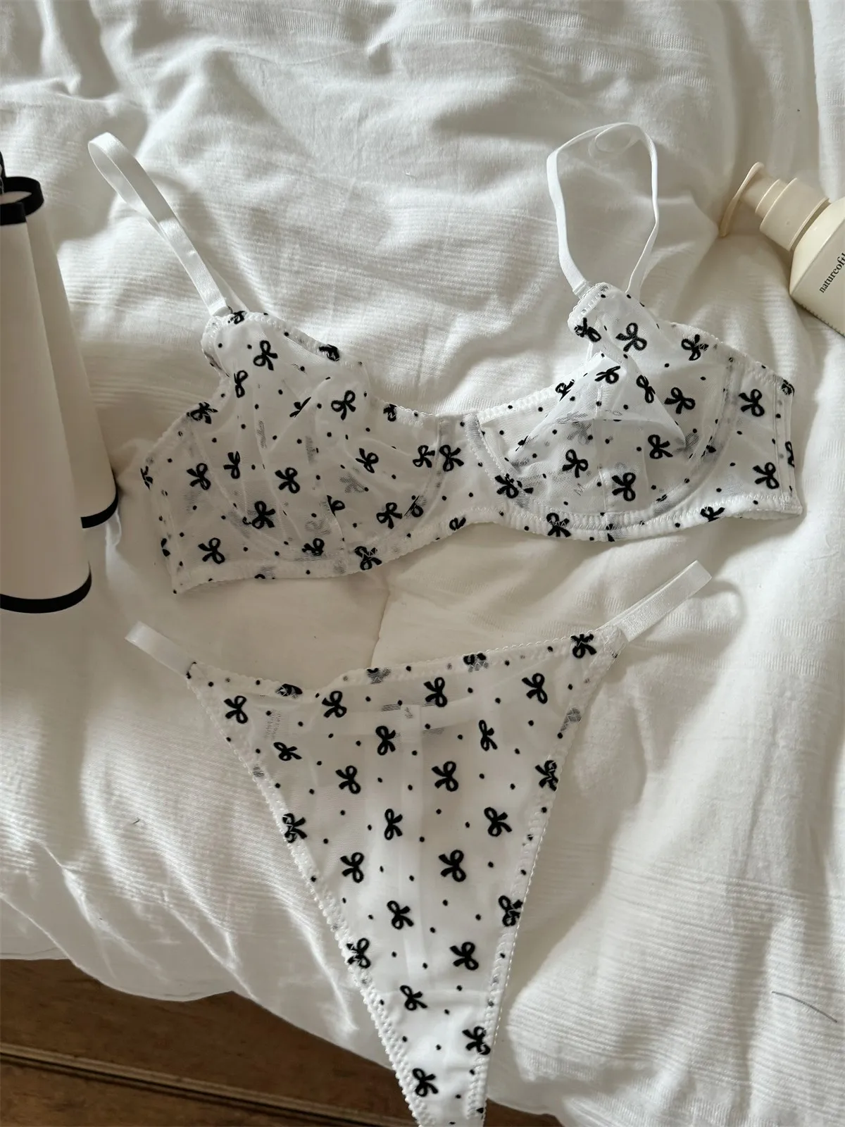 

Deep coffee influences French niche pure desire sexy lace thin style French niche embroidery lace gathering underwear sexy bra