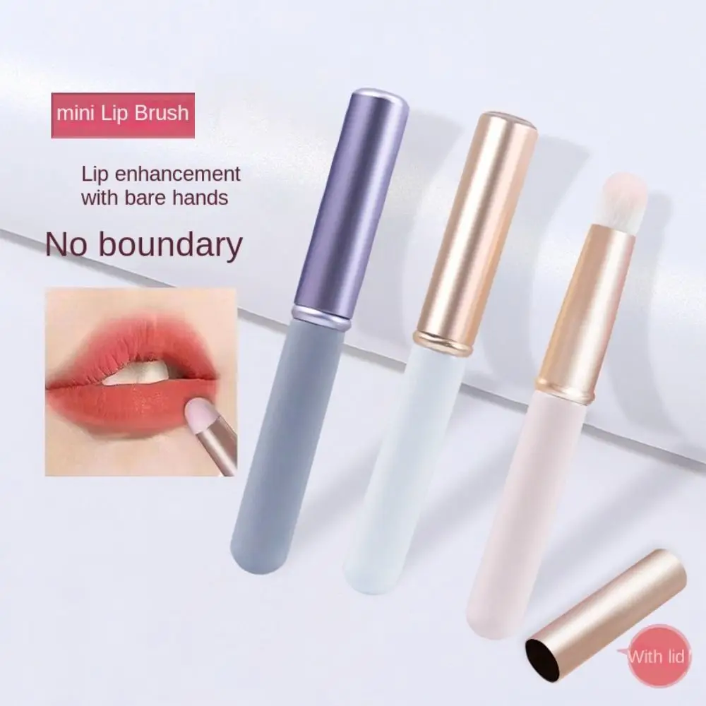 Pincel de labios portátil con tapa, herramienta de maquillaje, accesorio de labios, Mini lápiz labial, corrector de 3 colores, cepillo de difuminado, belleza para mujer