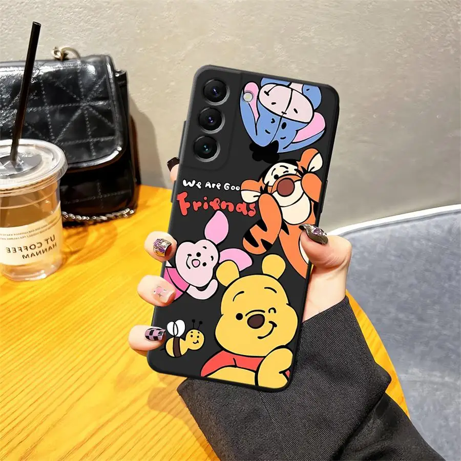 Funda para Samsung Galaxy A04 A20 A13 A50 A03 A06 A70 A30 A15 A40 A16 A05 A10 A12 funda negra suave para teléfono Disney Winnie Pooh