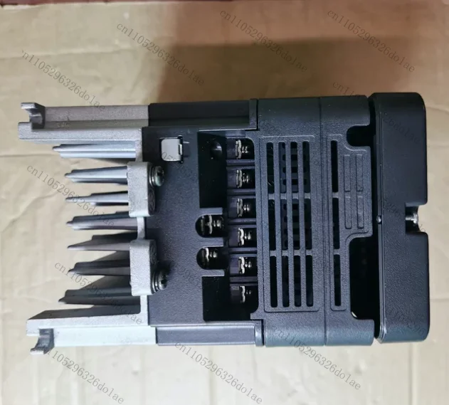 Frequency converter BMD-A-004K21G, input 230V400W tested OK