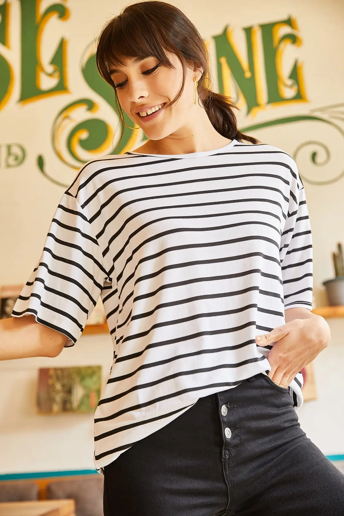 Women's White Striped Loose Tshirt Casual Fashion Items Street Sports Style Clothing Spring Summer Dresses New Year Combine