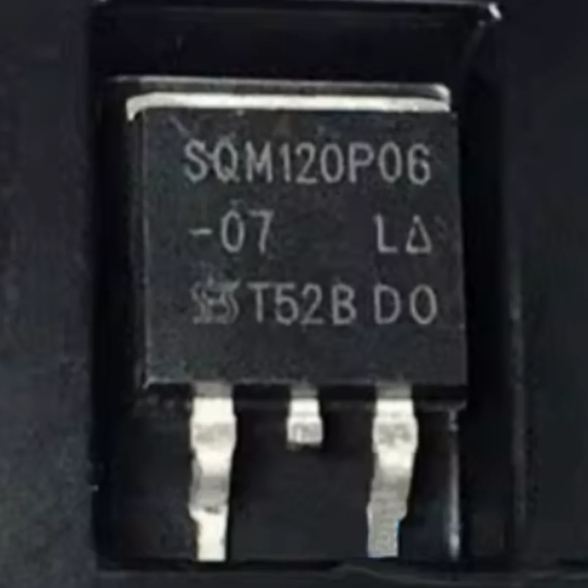 SQM120P06-07L NEW original MOSFET SQM120P06 -07L 375W 60V 120A 1 P-channel TO-263-2 SQM120P06-07L_GE3 MOSFET P-CH 60V 120A TO263