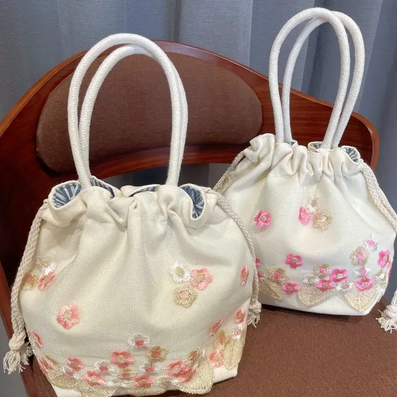 

Chinese Ancient Style Daily Han Dynasty Accessories Handmade Lace Embroidery Fabric Change Lightweight Single Shoulder Handbag