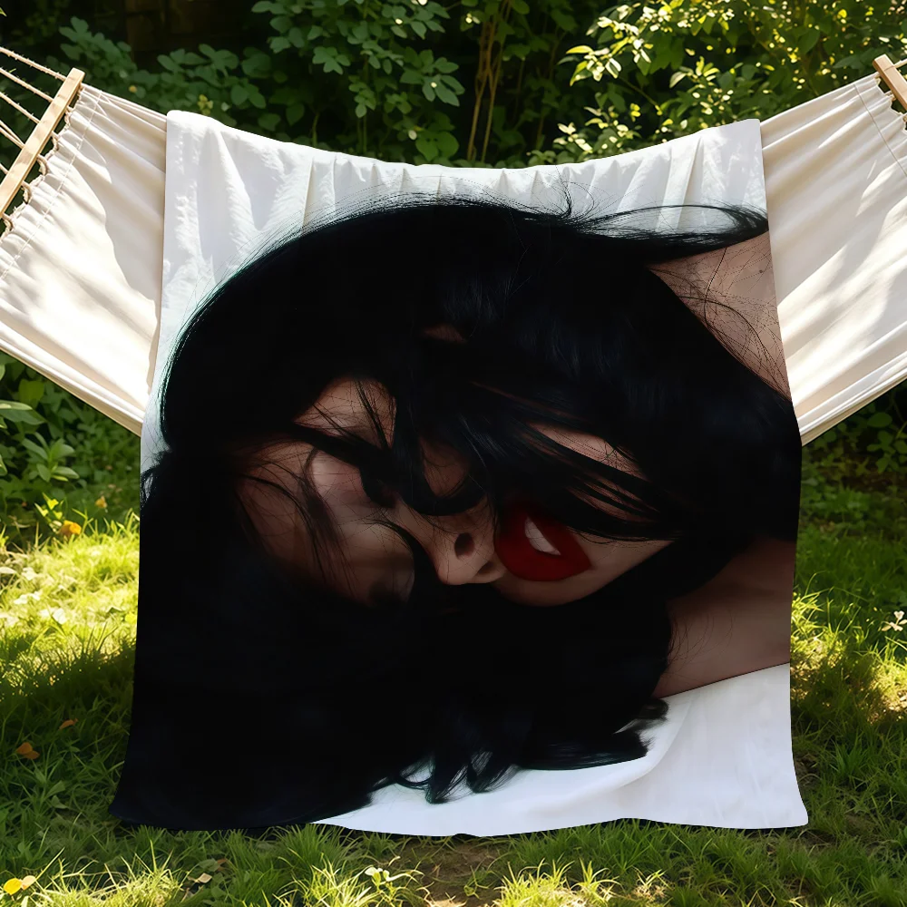 Singer N-Nessa B-Barrett Tough Love Blanket Suitable For Sofas Beds Offices Cars Outdoor Travel An Ideal Gift For Friends Family