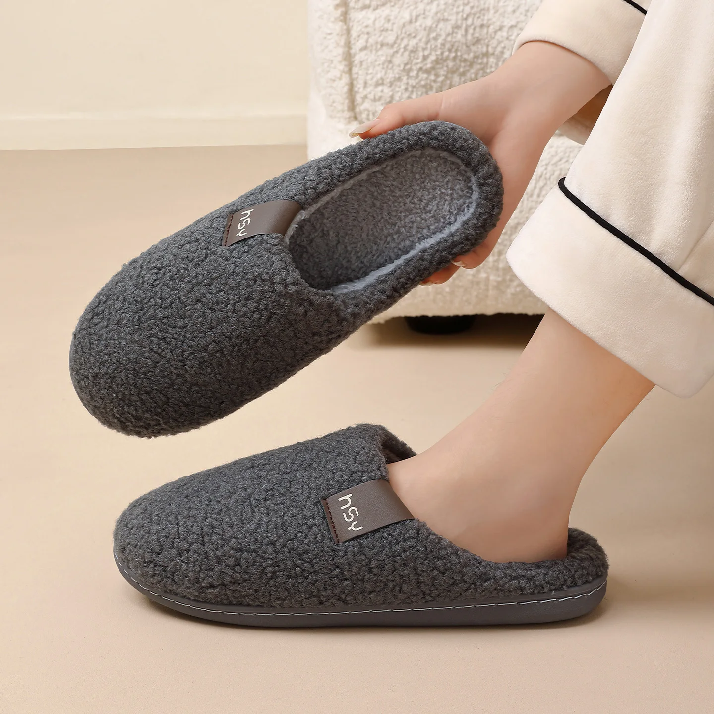 Winterwarme Plüsch-Hausschuhe für Damen und Herren, weiche, dicke Sohle, rutschfest, geräuschlos, für den Innenbereich, Baumwollschuhe, lässige Paar-Schuhe. – Detail 8