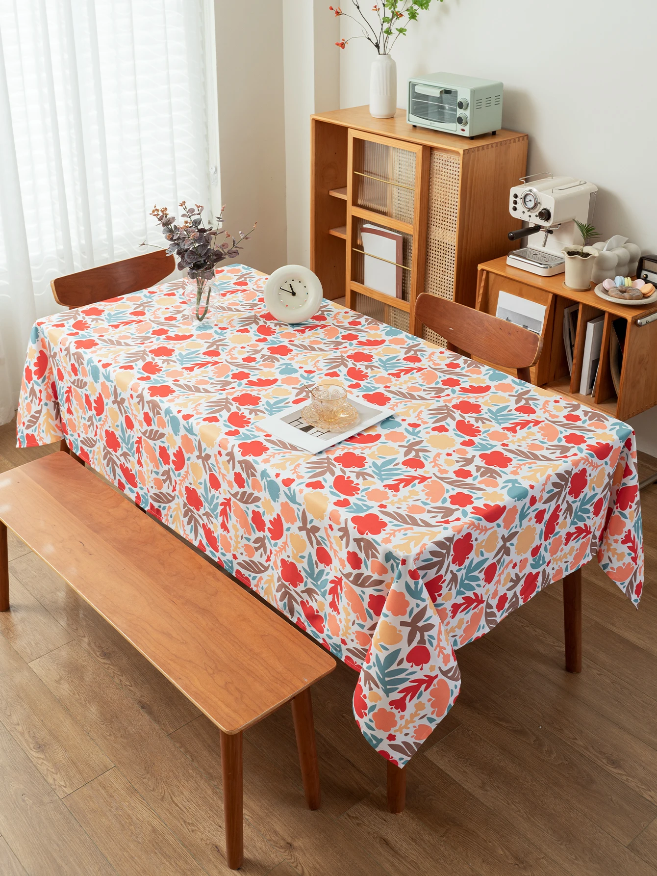 1 piece of floral tablecloth waterproof, suitable for restaurants, etc