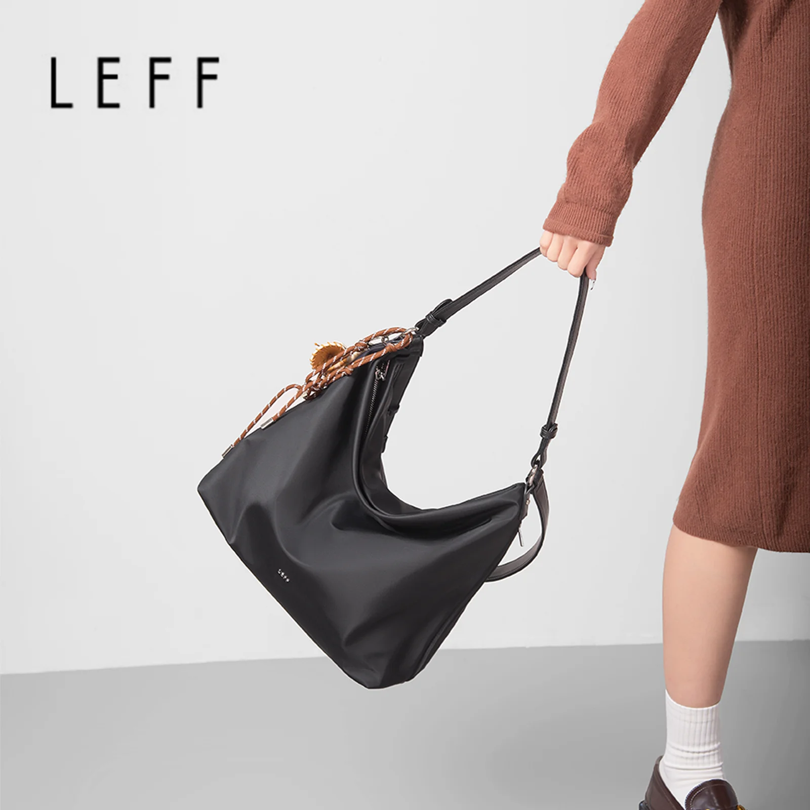 

LEFF Simple Women's Shoulder Bag Nylon Waterproof Teacher Business Outdoor Bags Luxury Designer Crossbody Solid Color For Female