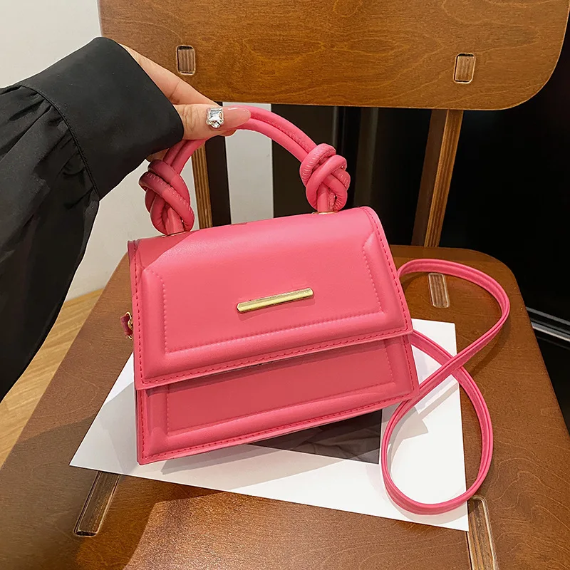 

Новинка 2024 года, маленькая квадратная сумка для женщин, стеганая сумка через плечо с узором, модная сумка через плечо с верхней ручкой, повседневная сумка ​