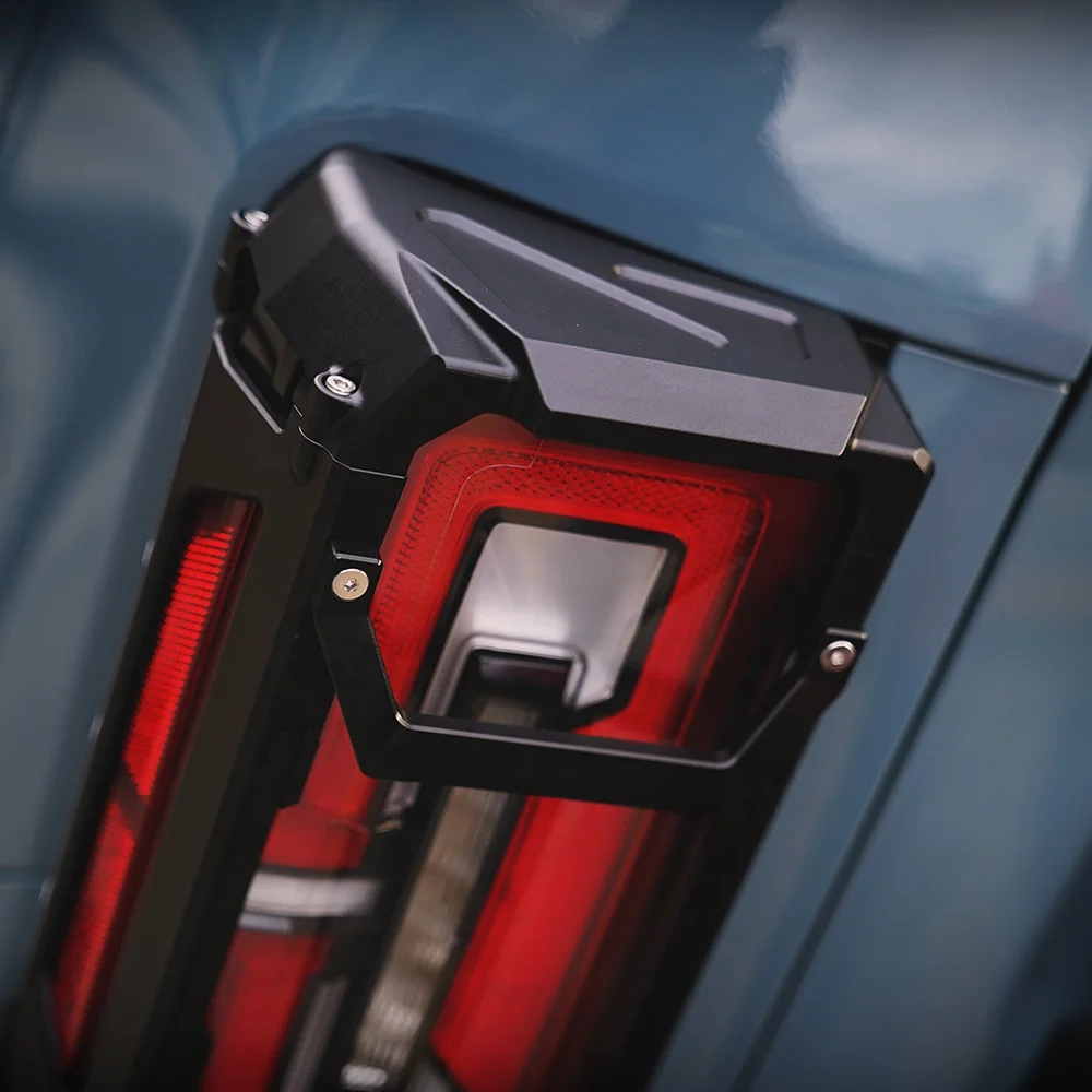 الذيل غطاء خفيف الحرس ل برونكو 2.3 2.7 الملحقات الخارجية الخلفية غطاء خفيف حامي الخلفية الذيل ضوء LED غطاء المصباح الكسوة #6