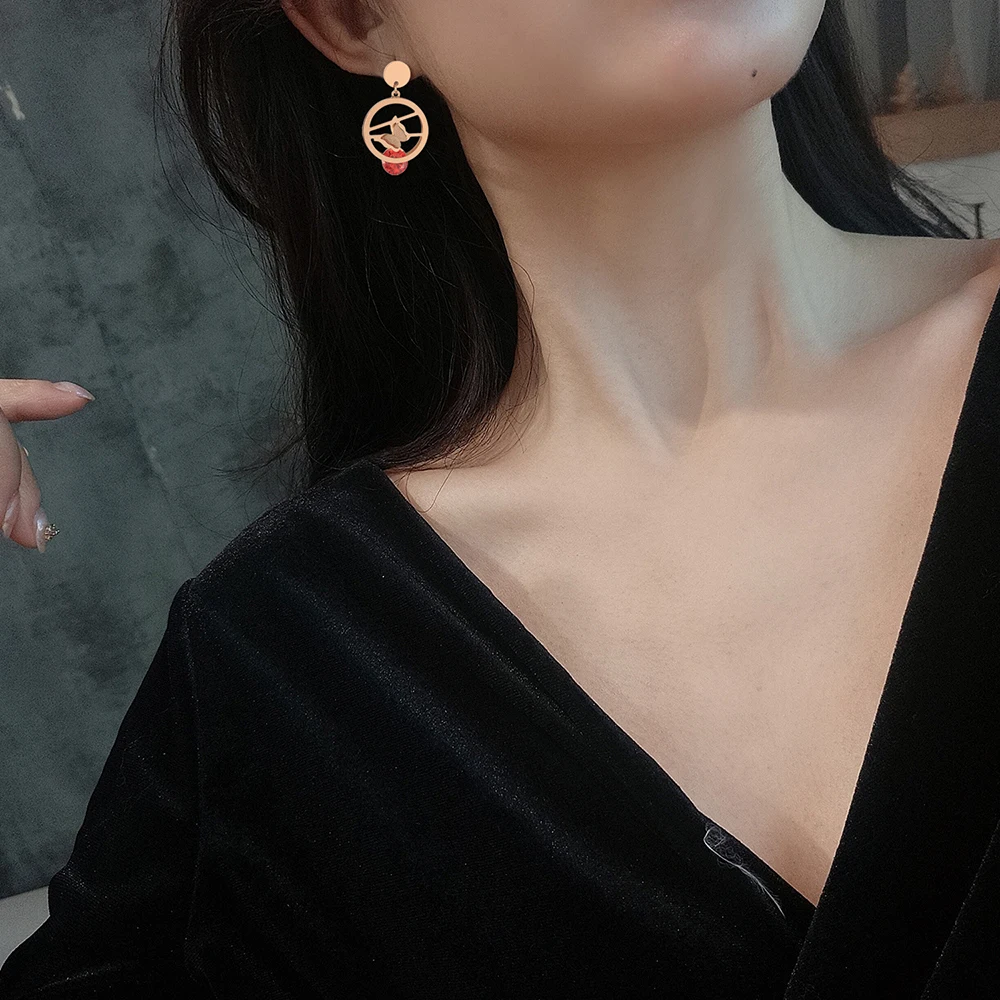 2024 New Fashion Design Butterfly Korean Titanium Steel Earrings with Small and Personalized Red Zircon Cute Ma