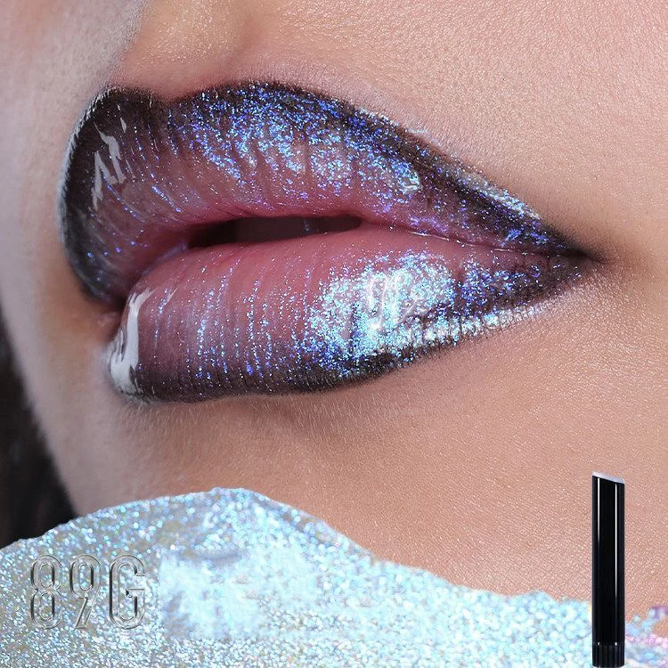 

Помада Kaleidos Glow Lip Stick Inner Core: стойкий, высокопигментированный цвет с увлажняющим эффектом и мерцающим блеском.